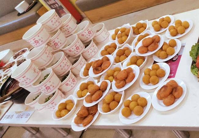 感恩回饋美食節,美食在食堂，好吃在金筷子