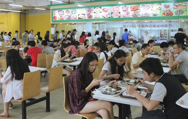 感恩回饋美食節,美食在食堂，好吃在金筷子